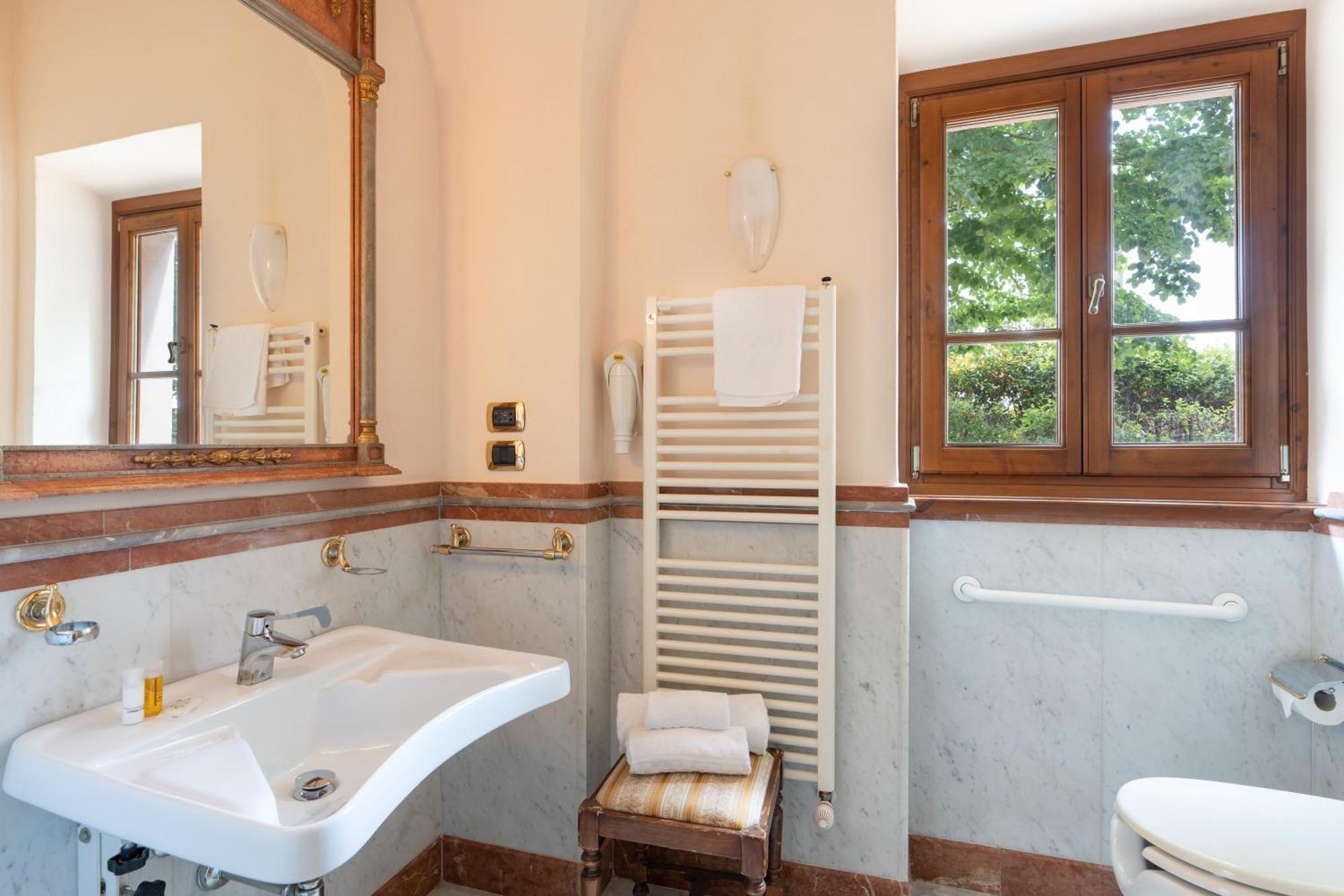 Relais Villa Bianca Gambassi Terme Pokoj fotografie
